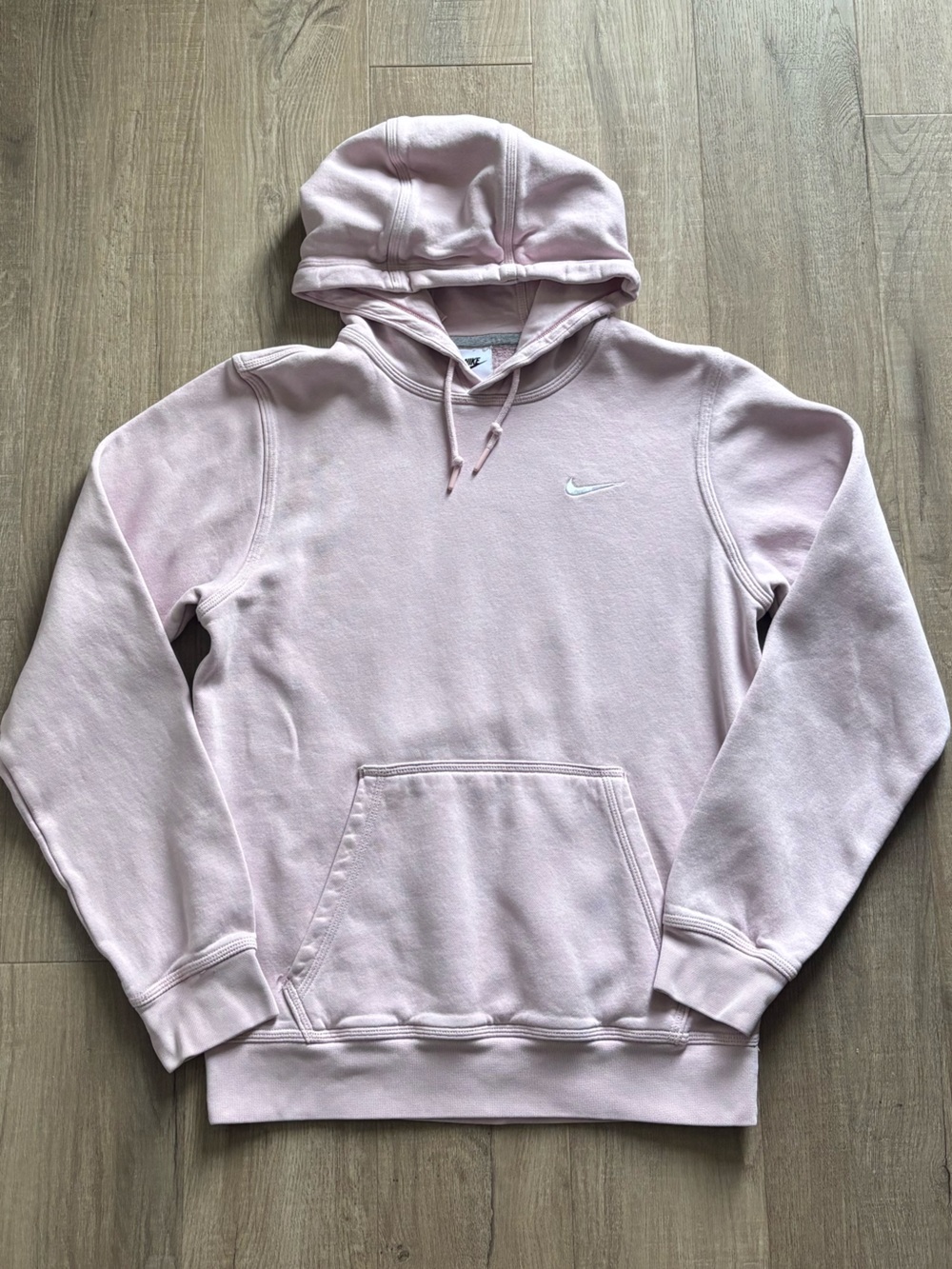 Nike Hoodie in Pink - FLAW!